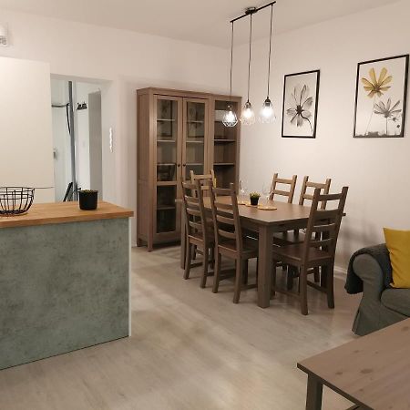 Апартаменты Apartament W Parku Освенцим Экстерьер фото