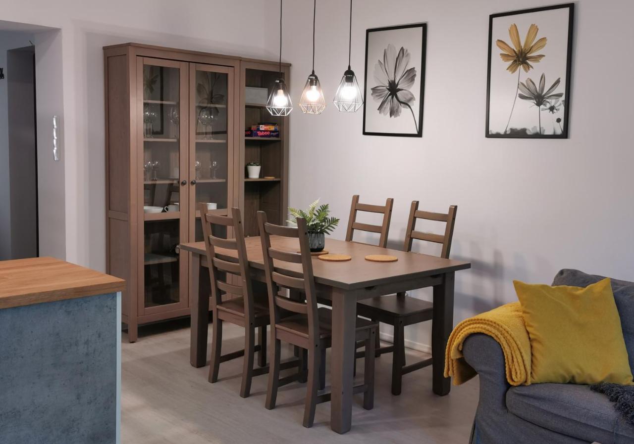 Апартаменты Apartament W Parku Освенцим Экстерьер фото